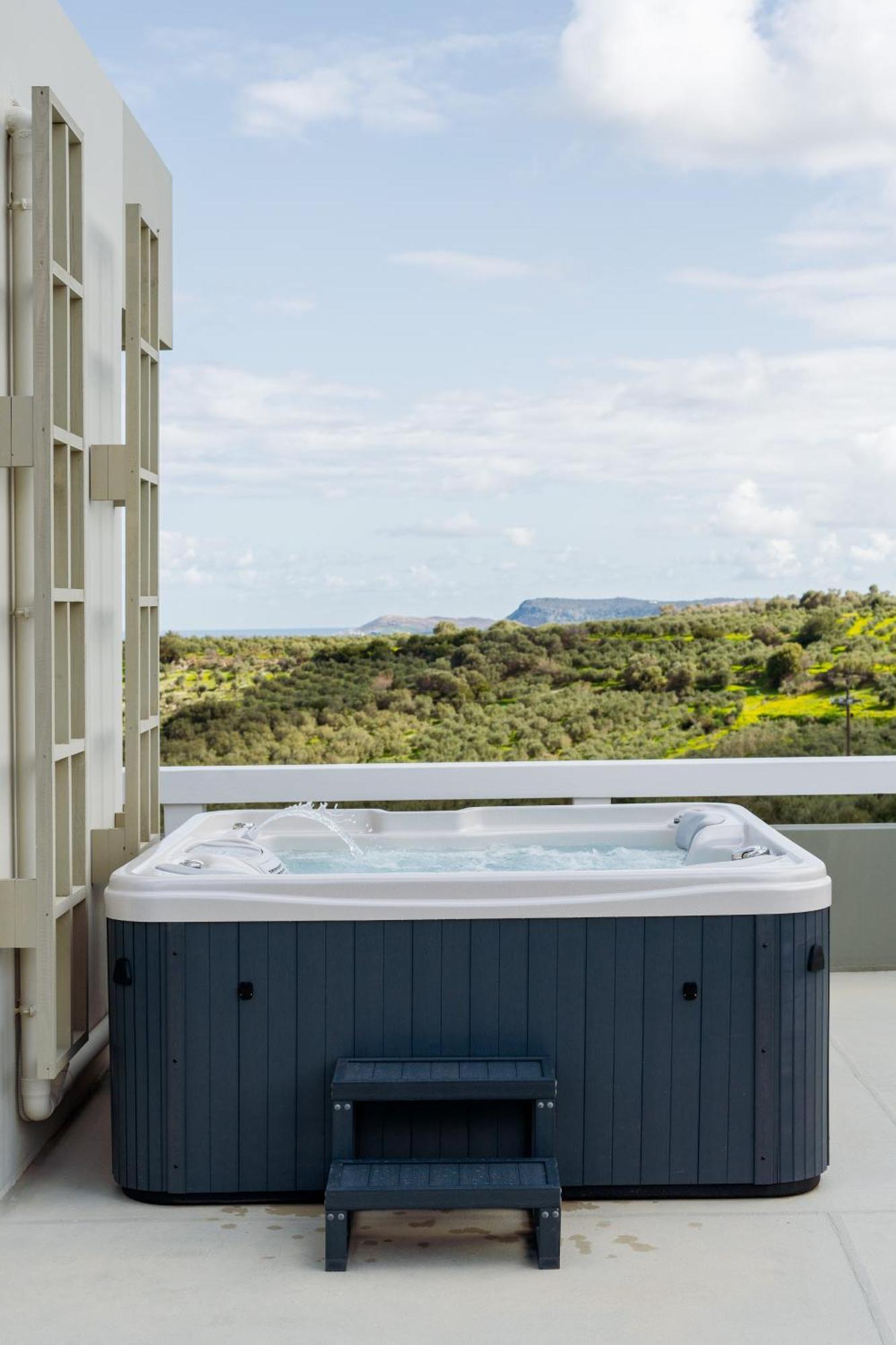 Rizes Villa With Jacuzzi & Heated Pool Agia Triada Zewnętrze zdjęcie